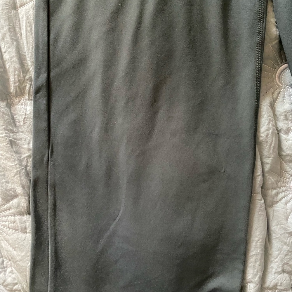 Women's Olive Green Wide-Leg Pants - Picture 4 of 10